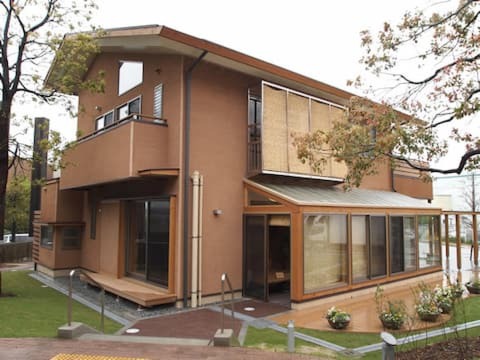 Eco-house Kitakyushu - Look, Feel and Learn -